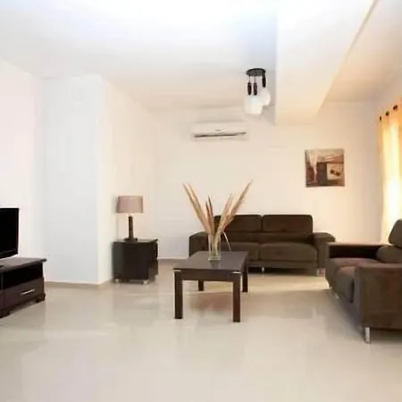 Oracle Exclusive Aparthotel Paphos