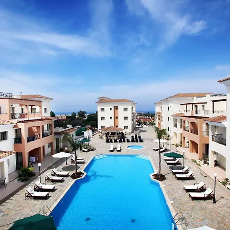 Oracle Exclusive Aparthotel Paphos